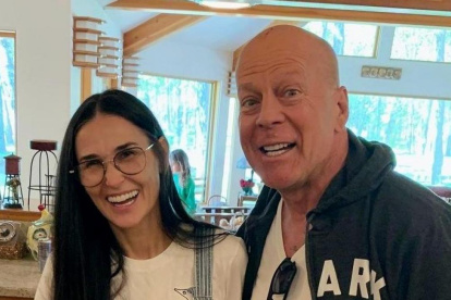 Luego de su divorcio, la pareja siguió manteniendo una buena relación. La actriz está pendiente del padre de sus hijas.