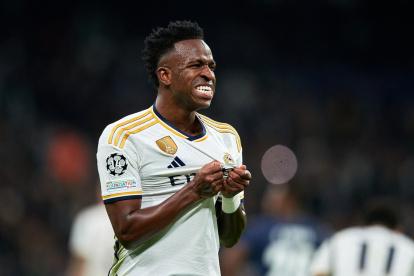 El jugador brasileño, Vinícius Junior volvió a lesionarse, ahora previo al partido ante Atlético de Madrid