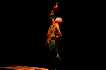 La danza del niño maestro.