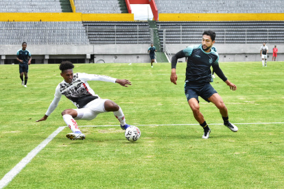 Los orientales entrenan de cara a su debut en la Copa Libertadores.