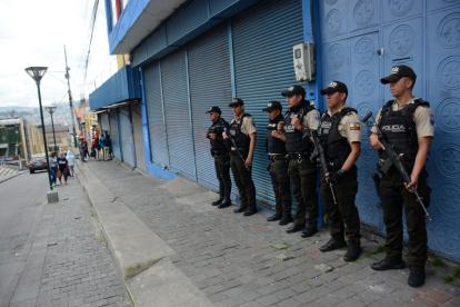 Las fuerzas del orden se encuentran recorriendo los distintos territorios del pais.