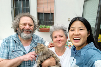 La española Sara Qiu cruza Eurasia en bicicleta con destino a la patria de sus padres