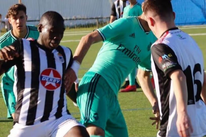 Fulton Medina ecuatoriano de 22 años actualmente en tercera de futbol español