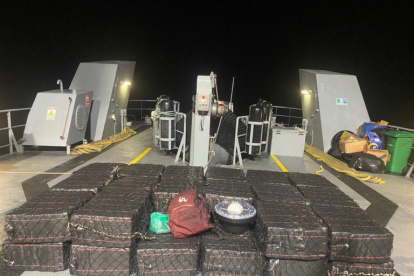 Dos personas fueron detenidas tras una persecución marítima