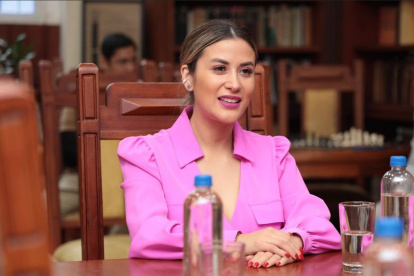 Bonifaz viaja con dos funcionarios para cumplir actividades en Galápagos.