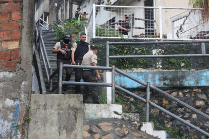Personal policial llegó la mañana de este 9 de enero al lugar.
