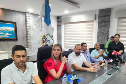 Marciana Valdivieso, alcaldesa de Manta, se pronunció al respecto.