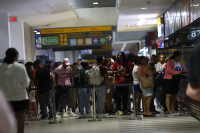El feriado de Carnaval se inició y en la Terminal la cantidad de usuarios no es muy alta.