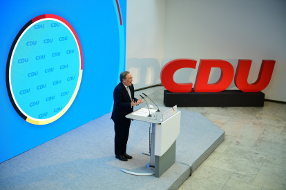 Berlin (Germany), 30/03/2021.- Christian Democratic Union (CDU) party chairman Armin Laschet speaks on the occasion of the start of the participation campaign for the CDU"s election program in Berlin, Germany, 30 March 2021. The Christian Democrats are expected to decide the chancellorship between Easter and Pentecost. (Elecciones, Alemania) EFE/EPA/CLEMENS BILAN / POOL Start of participation campaign for CDU election program