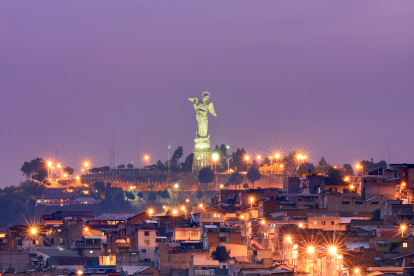 Quito, al igual que otras ciudades del país, aún tiene vigente el toque de queda.