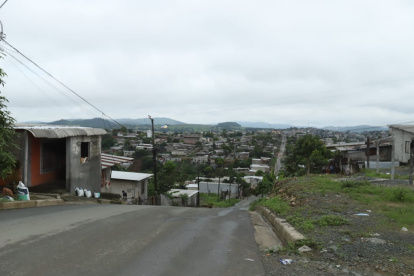 La macabra muerte de un joven de 18 años en el noroeste de Guayaquil: lo decapitaron.