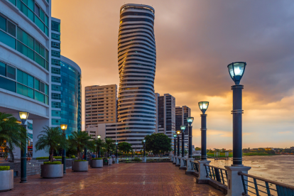 Guayaquil, al igual que otras ciudades del país, aún tiene vigente el toque de queda.