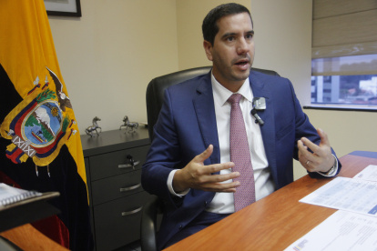 El ministro de Transporte y Obras Públicas, Roberto Luque, habló con EXPRESO sobre el quinto puente y el estado de la red vial del país.