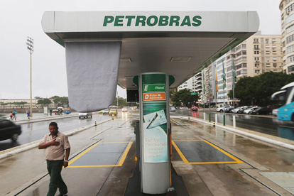 Local.- Una estación de servicio de Petrobras.