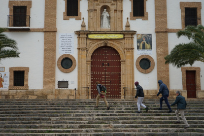 Fachada del convento de las Carmelitas Descalzas de Ronda (España), donde se custodia la mano incorrupta de Santa Teresa de Jesús