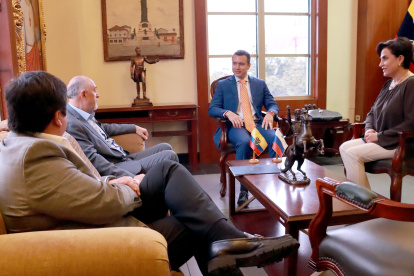 Anuncio. La canciller dijo que delegados de Rusia visitarán el país, tras el impase.