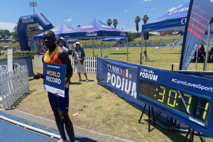 Letsile ya es el más rápido en los 300 m. Irá a los Olímpicos en 100, 200 y 400.