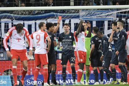 Bayern Múnich cayó y se aleja del puntero de la Bundesliga