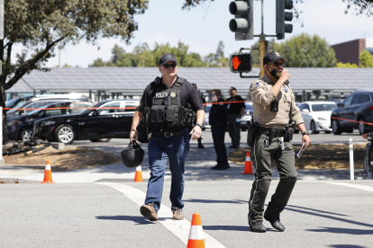 Referencial. Los policías habrían acudido a una denuncia por violencia doméstica.