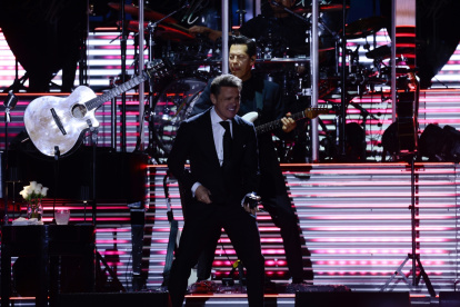 El Sol de México brindó su concierto en Quito.