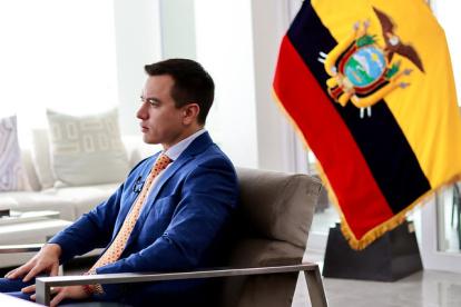 El presidente de la República, Daniel Noboa, durante la entrevista con Teletrece.