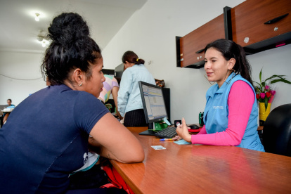 El bono es entregado a familias en situación de pobreza extrema y vulnerabilidad.