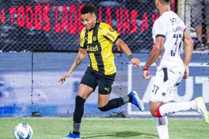 Byron Castillo tiene regularidad con Peñarol y estará presente ante Miramar Misiones