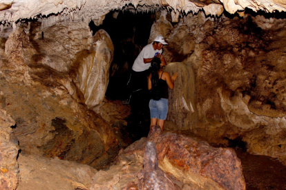 Delicia. También existen cuevas, ríos e incluso zona arqueológica, espacios que están relacionadas con la historia de los antiguos habitantes de la zona.