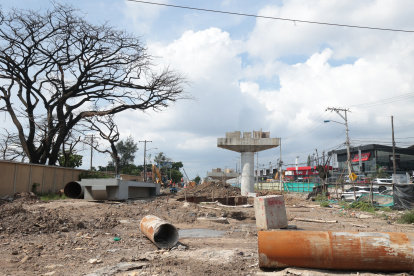 Hecho. La obra de la Juan Tanca Marengo, una de las que genera quejas.