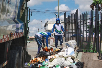 En algunos sectores se recoge la basura de tres a cuatro veces, en la semana.
