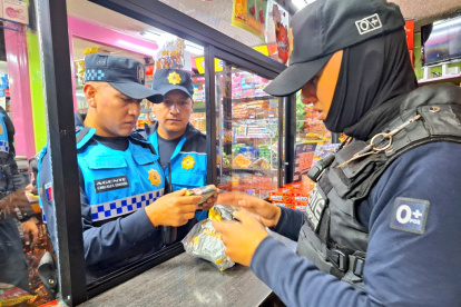 La Policía Nacional, Agencia Metropolitana de Control y la Comisaría de Policía participaron en el operativo.