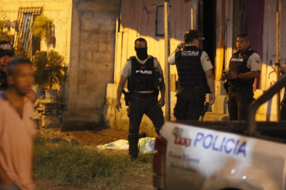 Una persona muere al manipular un artefacto explosivo en el Bloque 7 de Flor de Bastión.