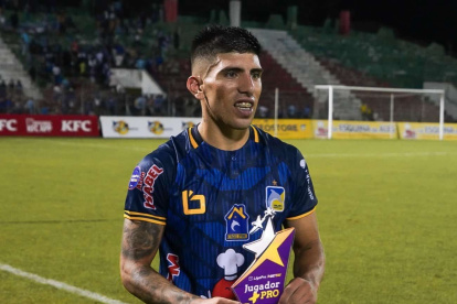 Brian Oyola seria anunciado en las próximas horas como jugador torero