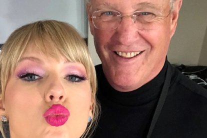 La relación entre padre e hija siempre ha sido estupenda. Scott Swift es conocido por los seguidores de su hija como Papá Swift.