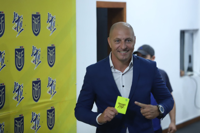 El exárbitro argentino Néstor Pitana toma las riendas de la Comisión Nacional de Arbitraje con la misión en recuperar el nivel de los jueces ecuatorianos.