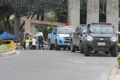 Un despliegue militar y policial hubo en el kilómetro 11.5 de la Vía a la Costa