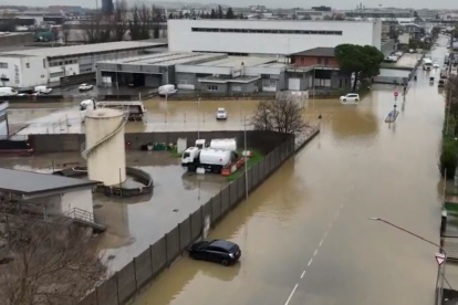 Un sector urbano de la ciudad de Vicenza, en la región del Véneto, donde la situación es muy complicada, con muchas casas inundadas y numerosas carreteras cortadas.