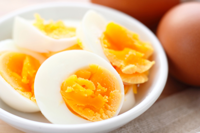 El huevo duro es habitual en los desayunos.