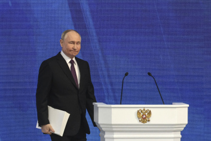 El presidente de Rusia avisa a la OTAN que las consecuencias del envío de tropas a Ucrania serían "trágicas"