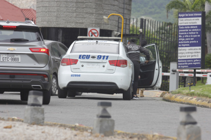 Lo último. A finales de febrero, las fuerzas del orden allanaron una vivienda en una urbanización de vía a la costa. En el operativo arrestaron a un ciudadano ruso y a su esposa.
