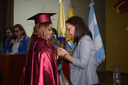 Rocío Apolo, la mejor graduada de la primera promoción de la es