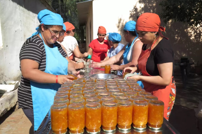La desigualdad de género es más profunda en las zonas rurales de Argentina | Así es como ellas se involucran en actividades productivas que les dan autonomía y espacios de libertad fuera del hogar |