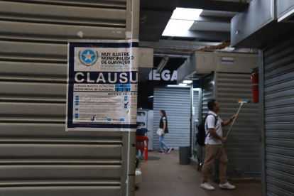 En total fueron 319 locales clausutados