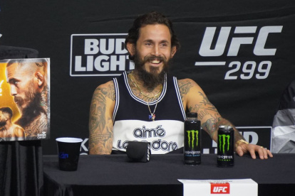 "Chito" Vera UFC 299, en su primer "careo" antes de su pelea