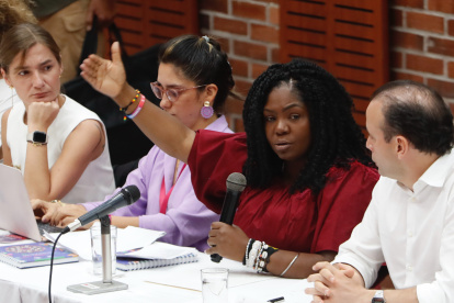 La vicepresidenta de Colombia, Francia Márquez, alienta a las mujeres a cumplir sus sueños