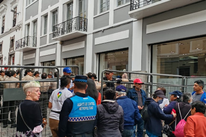 Algunas de las vallas se colocaron entre las calles Mejía y Venezuela, Centro Histórico de Quito.