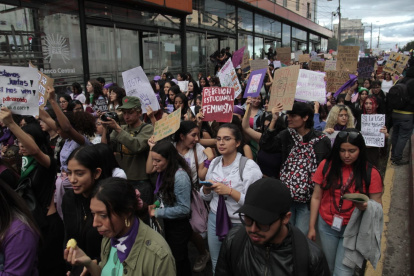 Cientos de mujeres se dieron cita a la marcha.
