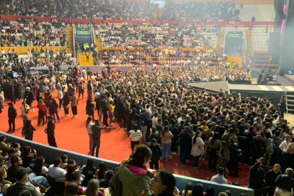 Los seguidores de la artista se han dado cita en la capital.