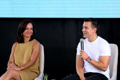 La prefecta Marcela Aguiñaga y el presidente Daniel Noboa en el evento, en Guayas.