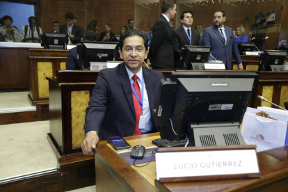 El expresidente de la República y asamblísta nacional es directivo de Sociedad Patriótica.